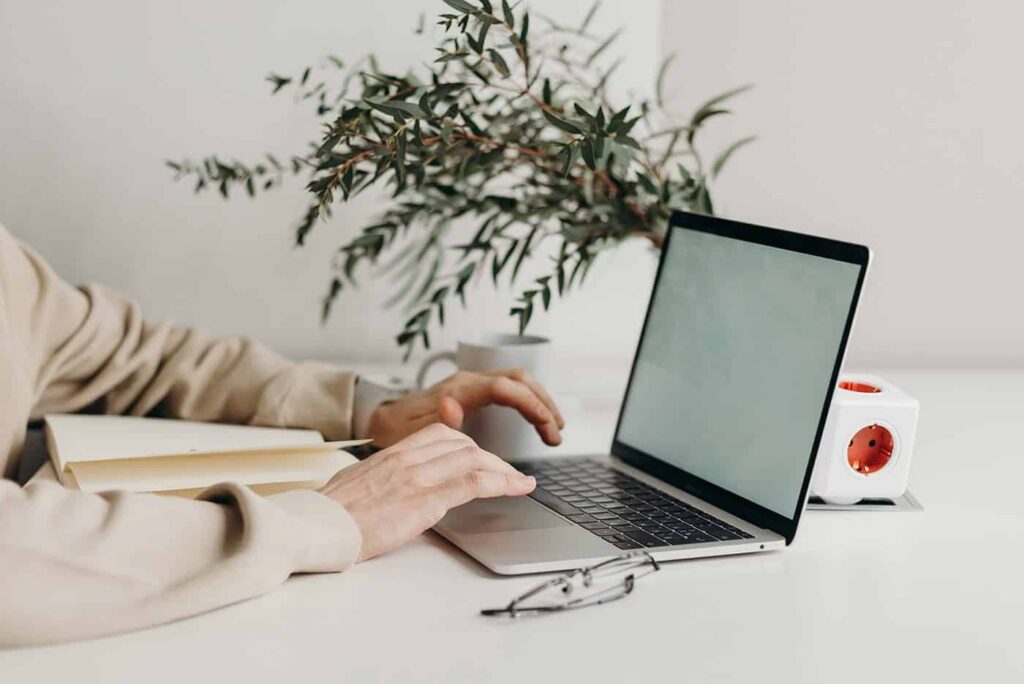 About 3 pexels cottonbro 4065893